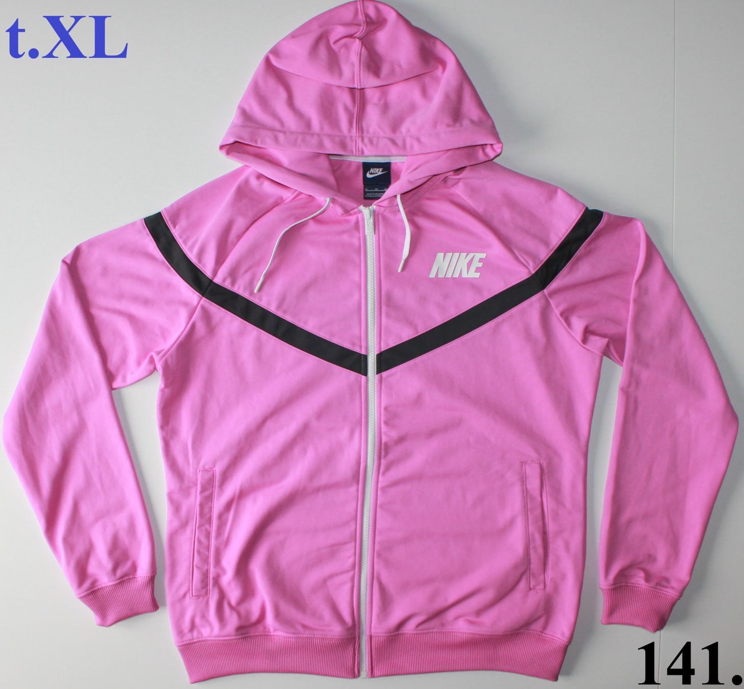 Nike Giacche: Veste Nike rose t. XL – Usato da Peseux venduto da Gilloss 1