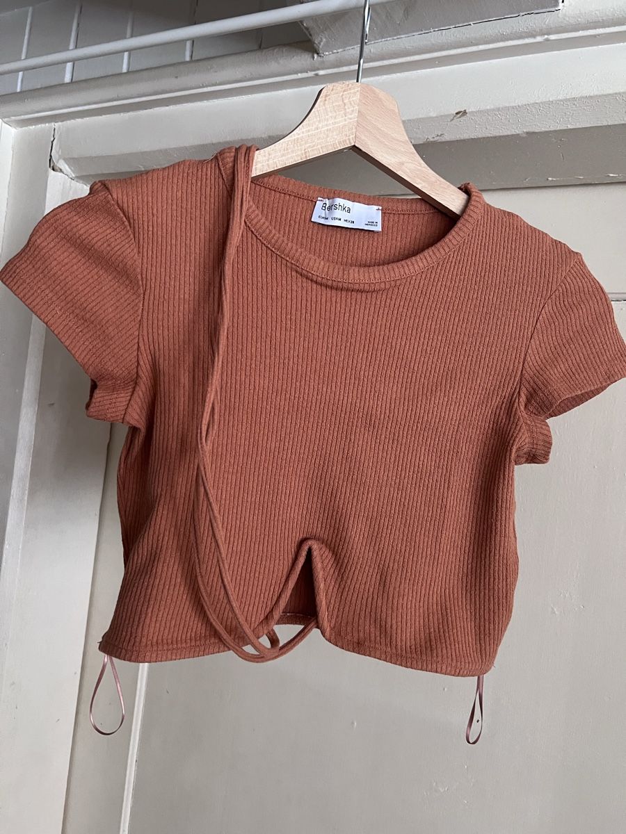 Bershka T-Shirts: T-shirt Bershka | Taille M – Neu und originalverpackt aus Charmey (Gruyère) von ya_12 2