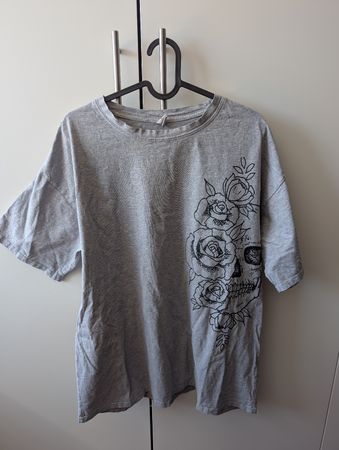 Cooles Totenkopf / Print T-Shirt, grau, Grösse L
