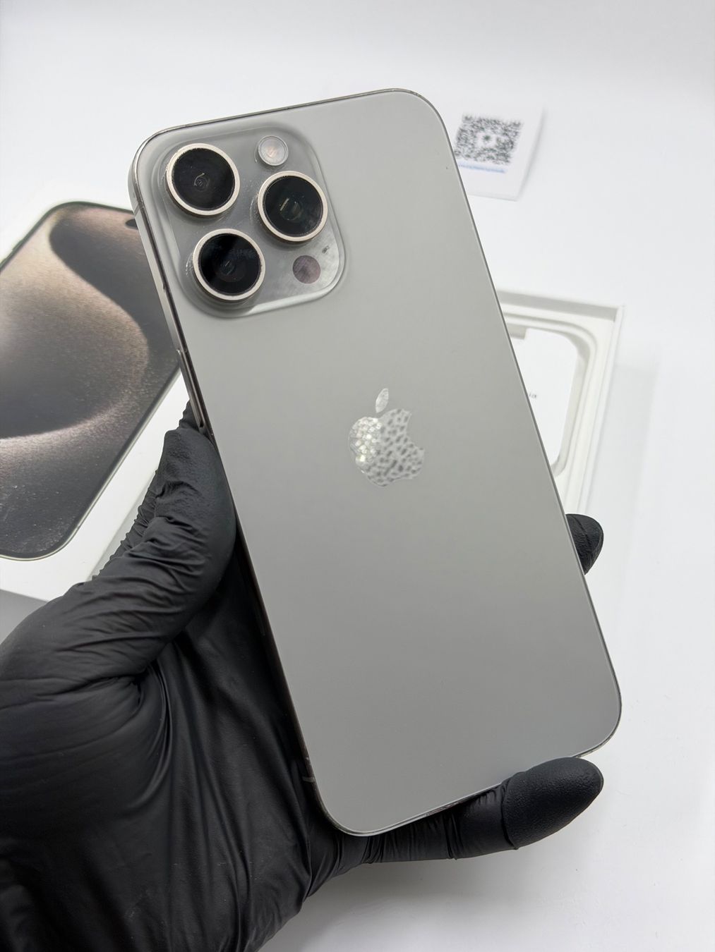Apple Telefoni cellulari / Smartphones: Apple iPhone 15 Pro Max - 1TB | Wie neu – Usato da Chur venduto da ReplaceHub 3