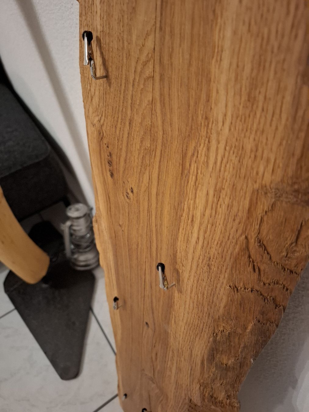 Articoli in legno: Schlüsselbrett oder Kartenbrett Eiche massiv Holz – Usato da Grosswangen venduto da michelli. 1