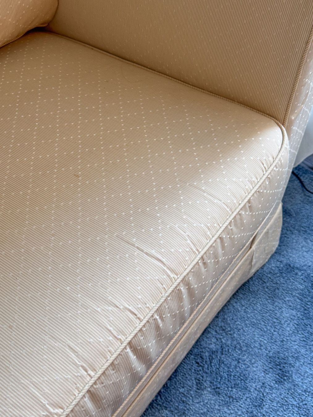 Sofas: Kleines Sofa – Gebraucht aus Frauenfeld von Pboxler 2