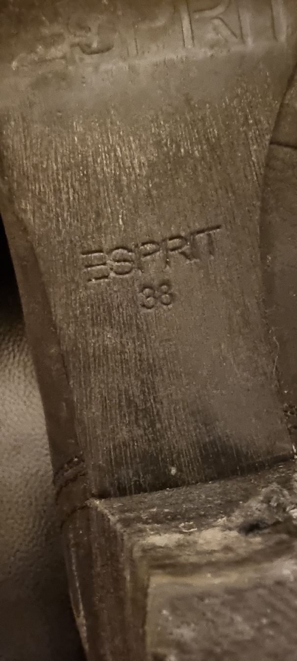 Esprit Damenschuhe: Schwarze Esprit Pumps Gr. 38 – Gebraucht aus Rupperswil von greenangel4 3
