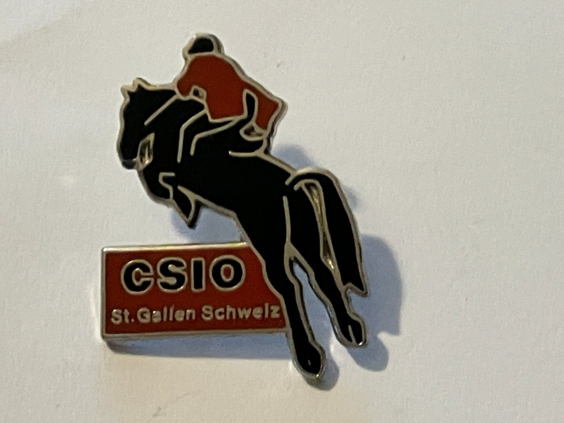 Placchette & Badge: 1 Pin CSIO St. Gallen Schweiz – Usato da Basel venduto da djwwpp