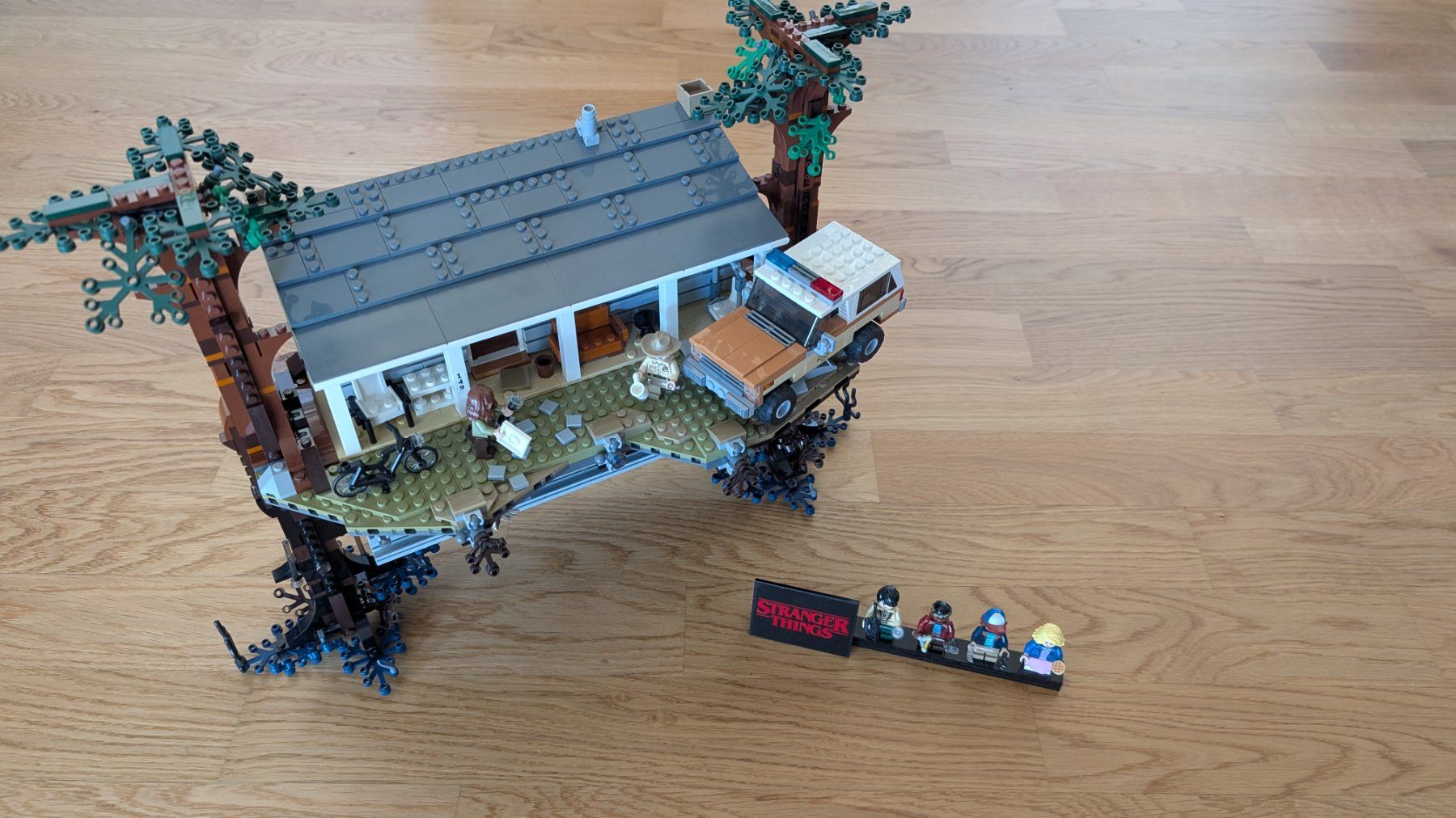 Lego Kit di costruzioni: LEGO official Upside Down 75810 Stranger Things – Usato da Les Acacias venduto da Prawnheart