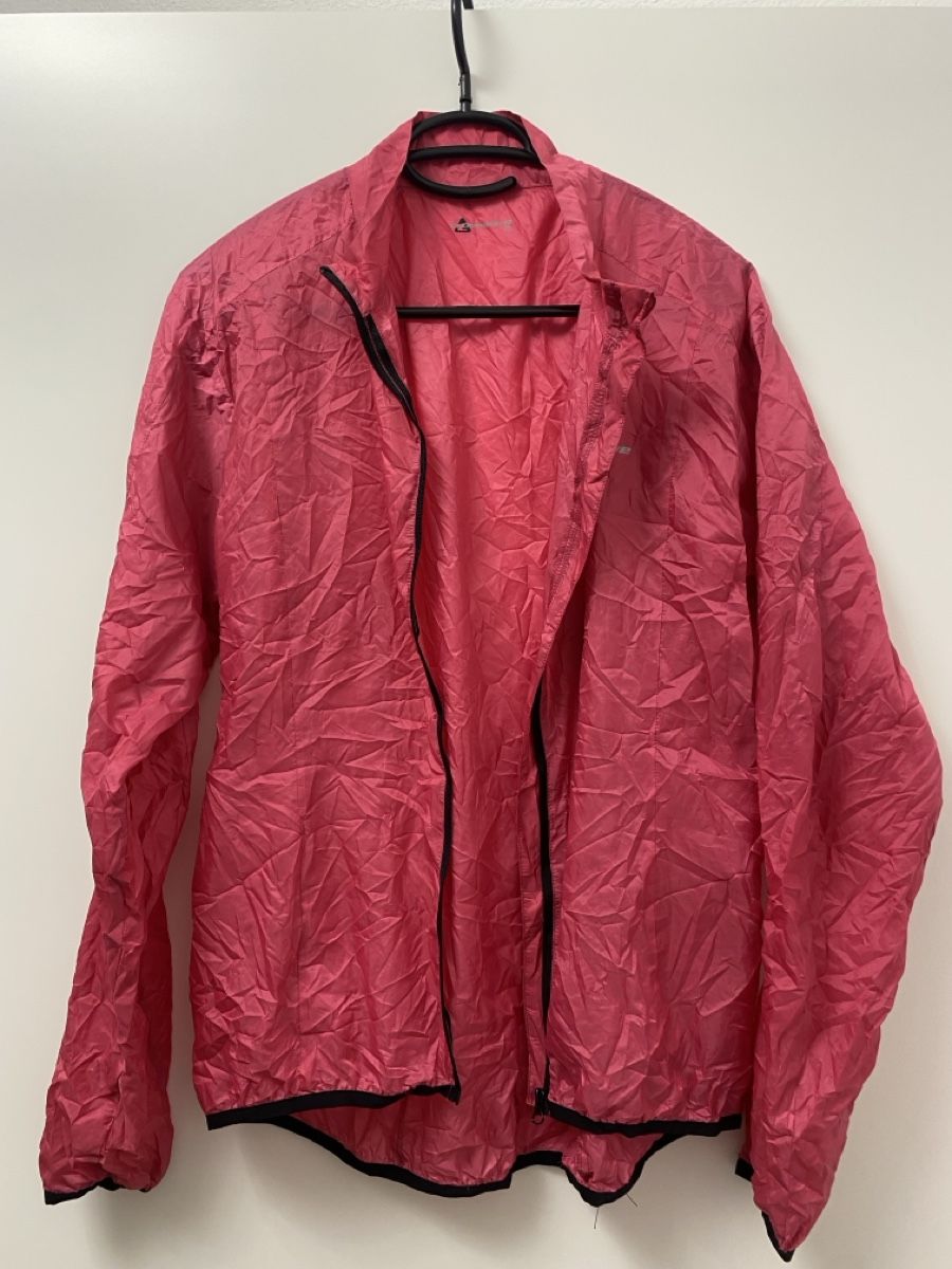 Crosswave Jacken: Crosswave Windjacke Pink – Gebraucht aus Gerzensee von mil_792n