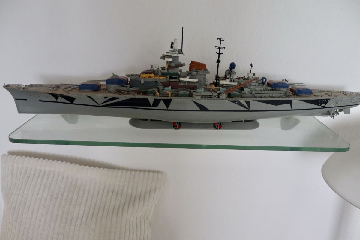 Modellismo RC: Modellschiff Kriegsschiff grau gebraucht – Usato da Dübendorf venduto da Vinny_S