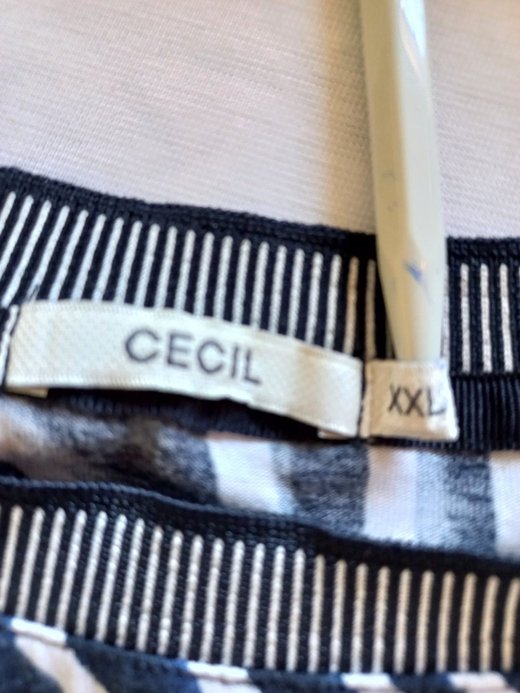 Cecil T-shirt: Shirt von Cecil – Usato da Maur venduto da Apink 3