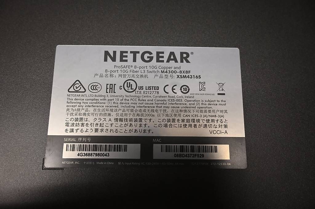 Hub & Switch: Netgear ProSAFE M4300-8X8F  2× 10-Gigabit Switch + Stacking – Usato da Gipf-Oberfrick venduto da sandra.hartmann 2