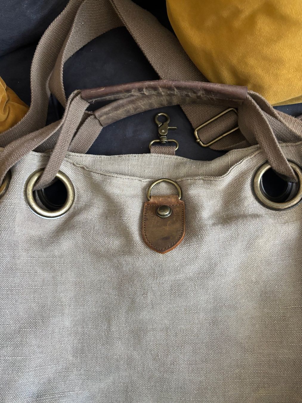 Borse da donna: CANVAS Tasche mit Lederteile – Usato da Merishausen venduto da yourdream 3