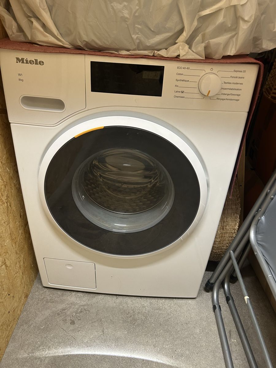 Miele Lavatrici: Washing machine Miele w1 – Usato da Buchs SG venduto da the_y6tp