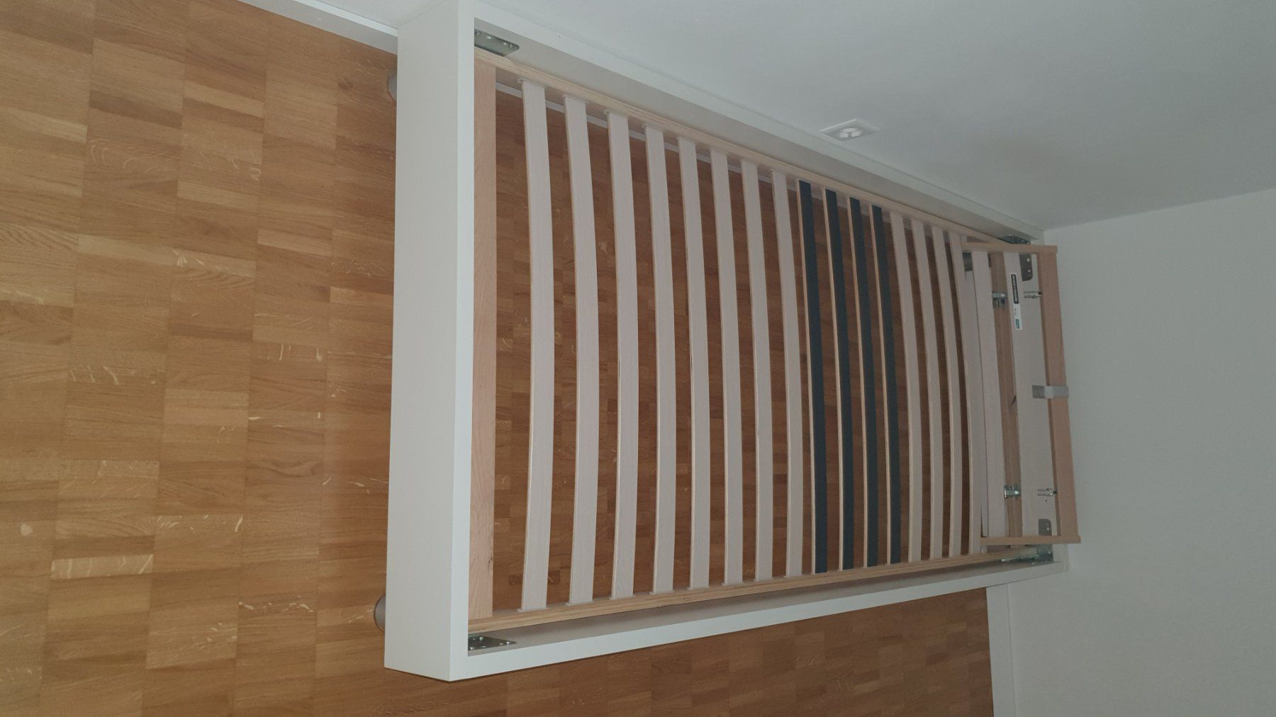 Letti: Bettrahmen mit Einlegerahmen 90x200cm – Usato da Regensdorf venduto da ca76. 1