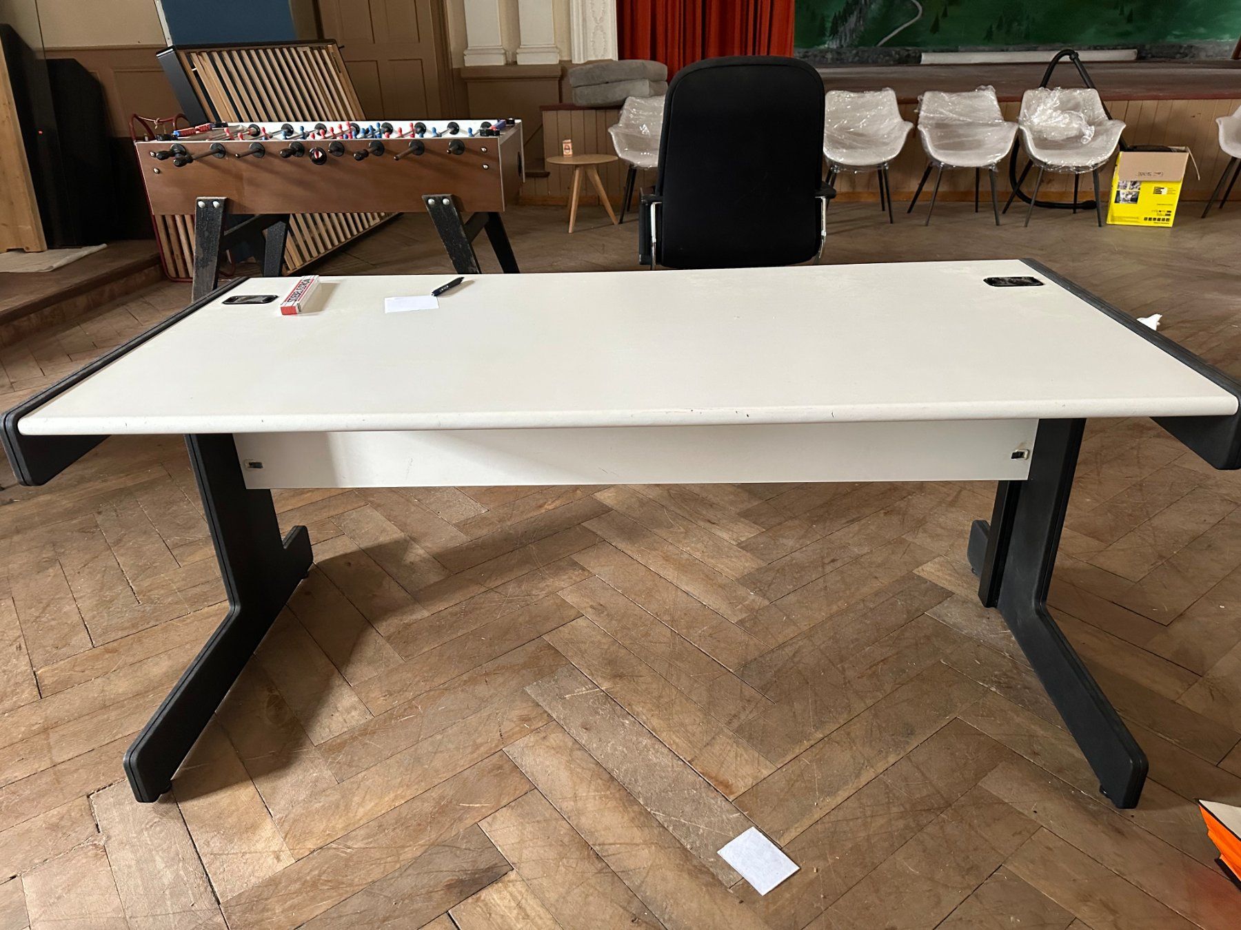 Bureaux: Bürotisch – D'occasion à Brügg BE par TSP02 1
