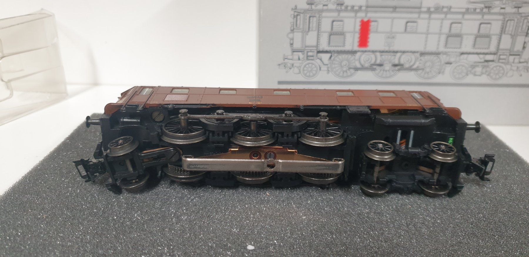 Märklin Modellini di ferrovie: Märklin SBB Ae3/6  Digital H0/AC 37510 – Usato da Neuenhof venduto da ludovicco 3