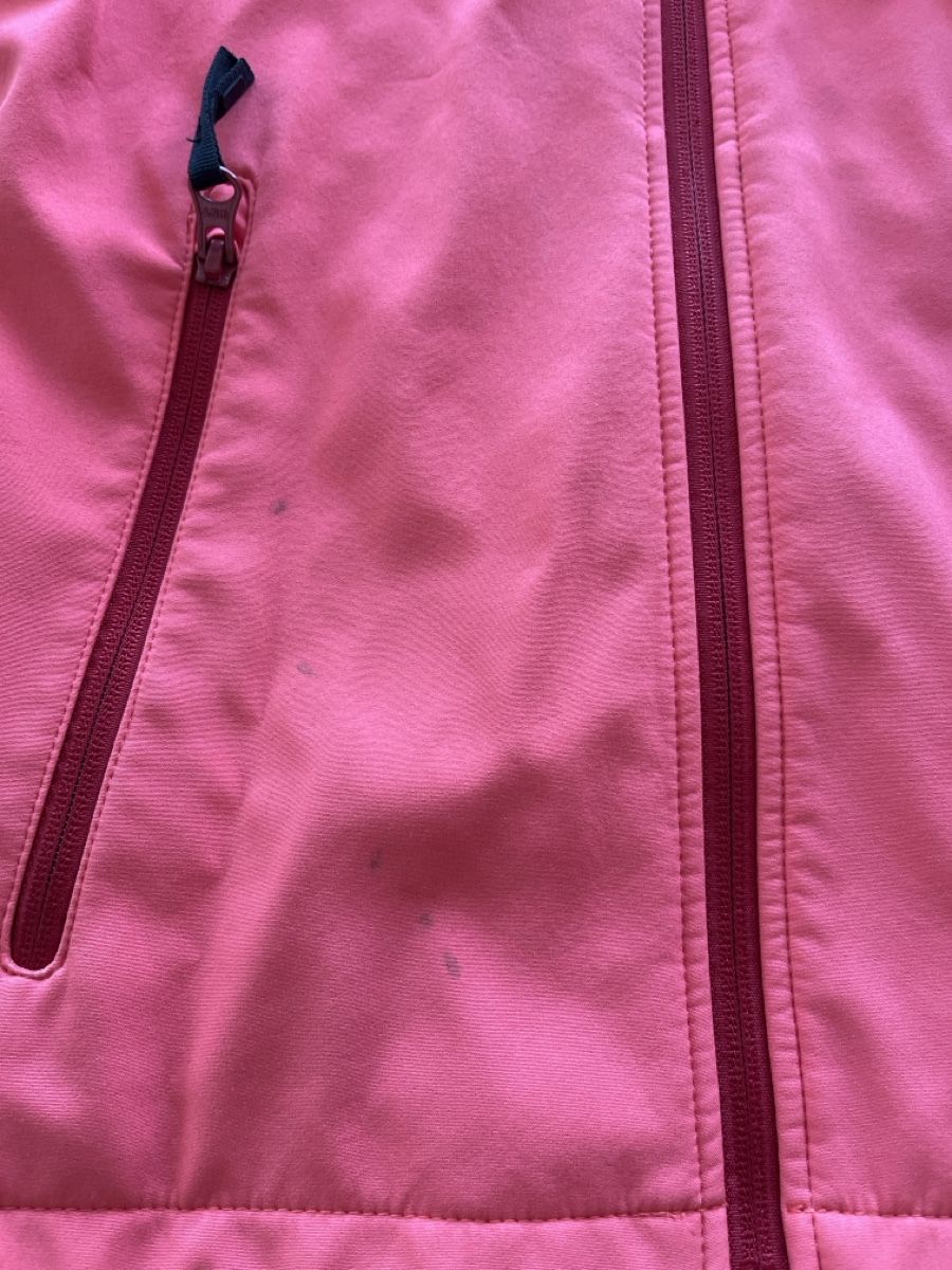 Icepeak Vestes & Manteaux: Kinder Softshelljacke Icepeak Grösse 140 leichte Flecken – D'occasion à Reiden par babsiontour 1