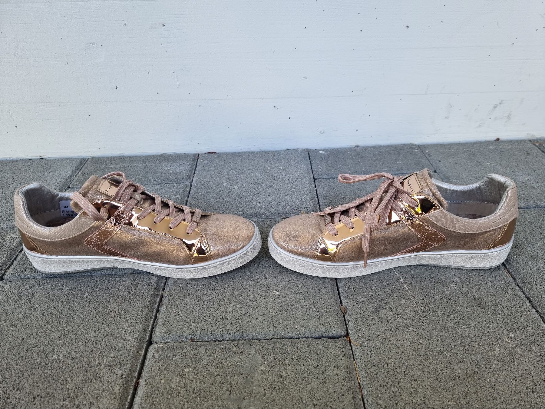 Bugatti Damenschuhe: BUGATTI sneakers femme, p.41 – Gebraucht aus St-Gingolph von GoldenKeys 5