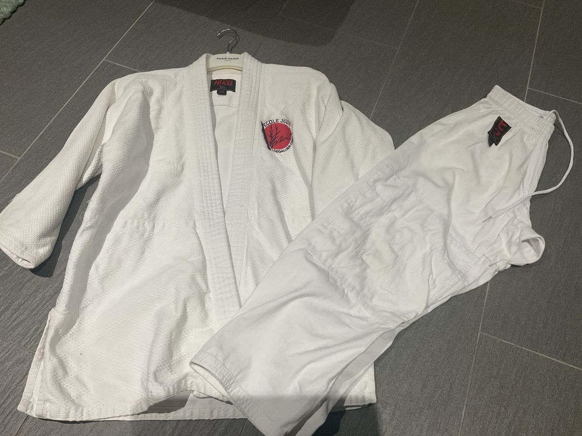 Kimono: Kimono judo 150 – Usato da Valeyres-sous-Rances venduto da gegg