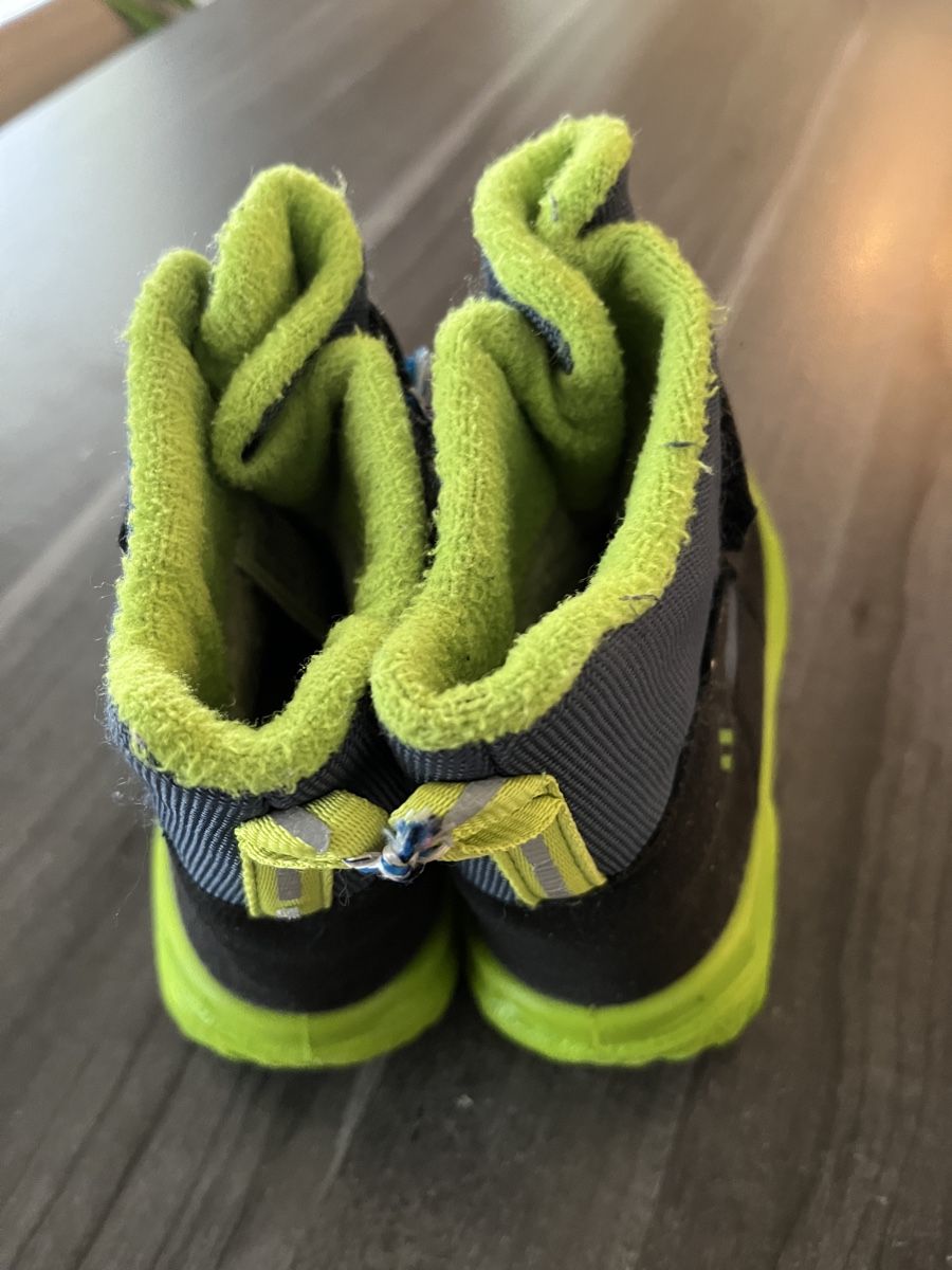 Superfit Chaussures garçon: Winterschuhe Grösse 27 – D'occasion à Unterkulm par Swissbmwdriver 1