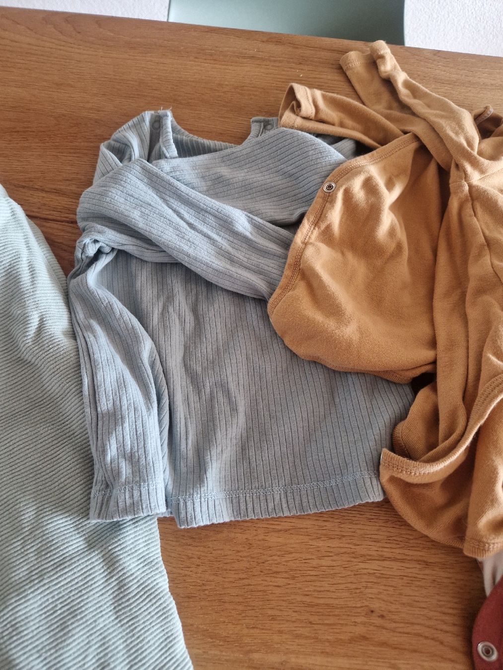 Kleiderpakete & -sets: Baby Kleiderpaket Gr 86 – Gebraucht aus Reinach BL von Dschinni80 2