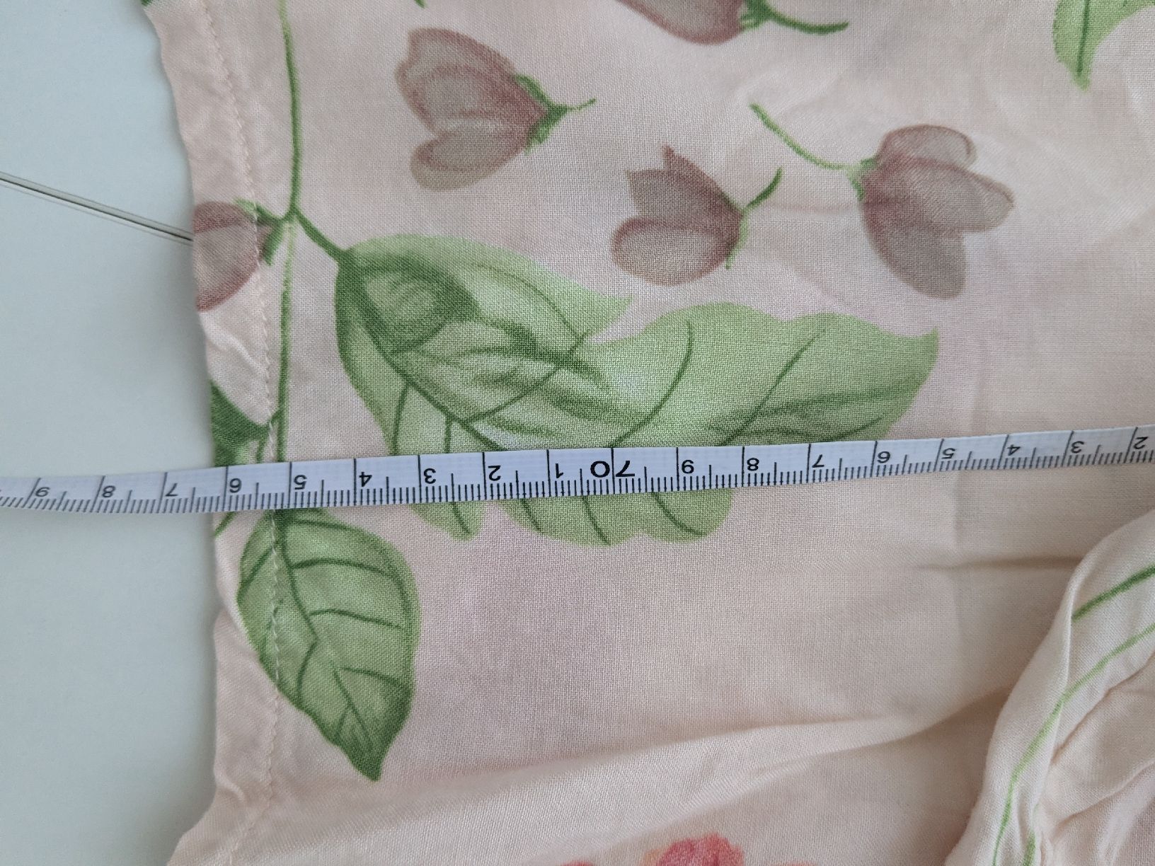 Tuniken: Bluse mit Blumenmuster, Grösse L/XL 100% Rayon, – Gebraucht aus Rorschach von olg_5qq2 3