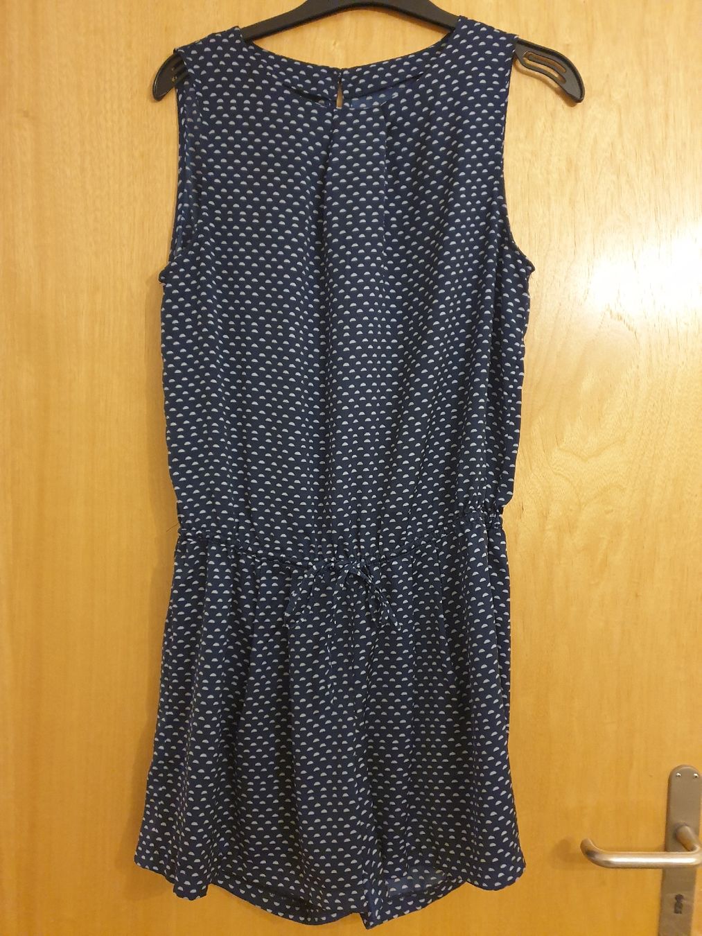 Jumpsuits: Combi-short 38, navy, très bon état – Gebraucht aus Neuchâtel von Verenas12