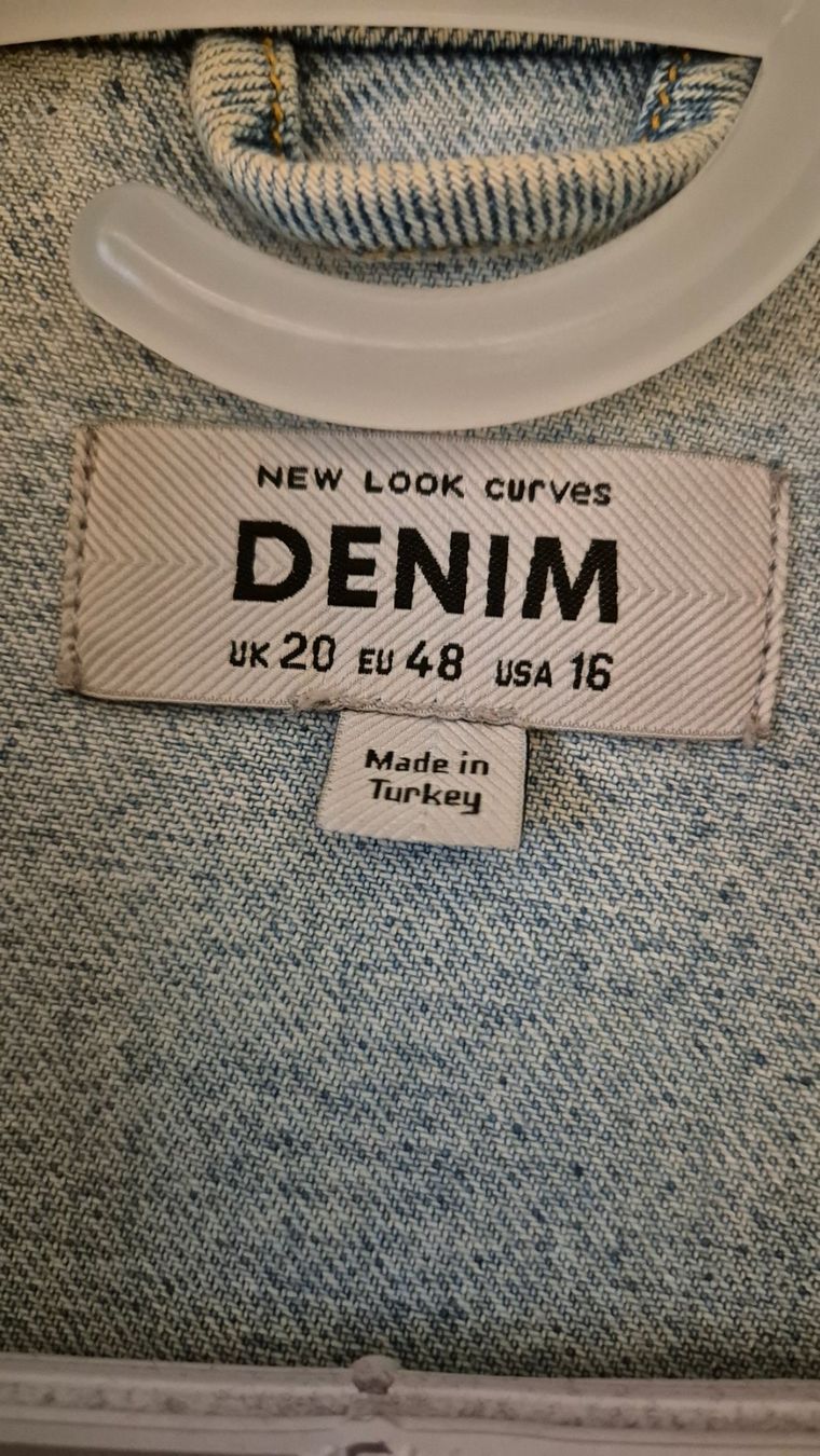 New Look Jacken: New Look Curves Jeansjacke, Gr. 48, Oversize – Gebraucht aus Wädenswil von frandzrh 1