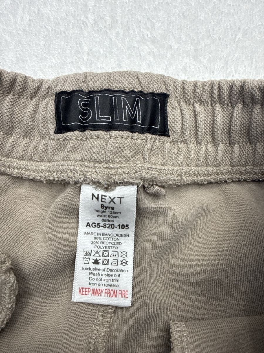 Pantaloni: Shorts enfant beige taille 8ans  – Usato da Chenens venduto da anasantos90 2