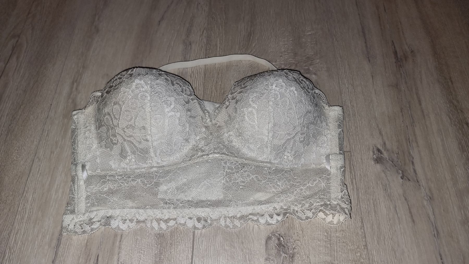 Sonstige Unterwäsche: Spitzen Bustier Corsage Neckholder Grösse S beige/weiss – Gebraucht aus Wigoltingen von Zuckerfee84