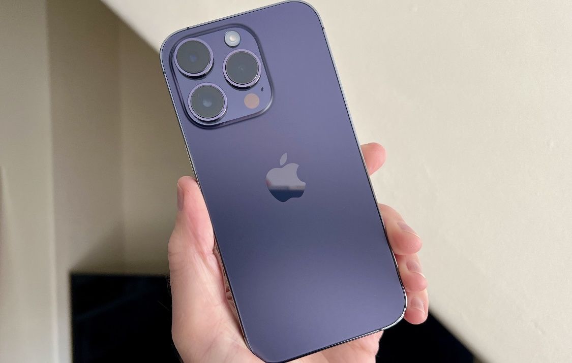 Apple Handys / Smartphones: Apple iPhone 14 Pro Max Violet Profond Édition Rare  État : – Gebraucht aus Mont-sur-Lausanne von jolieresale 1