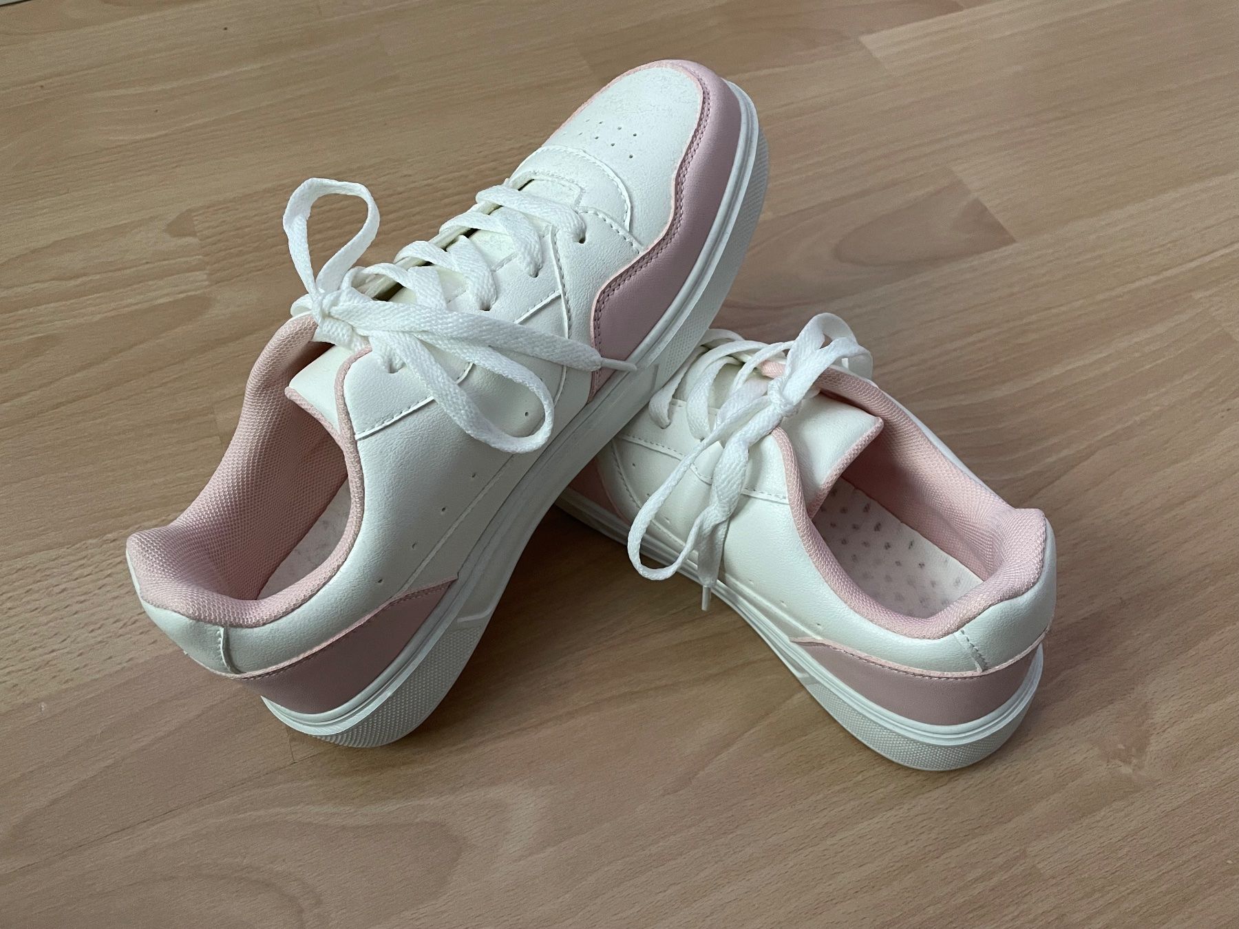 Chaussures hommes: Sneaker weiss / rosa – Neuf (Voir description) à Sins par tamfli08