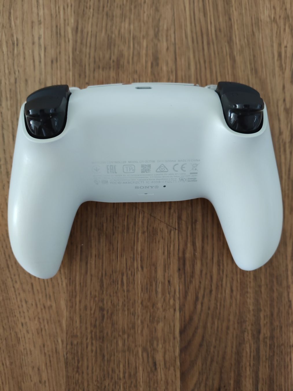 Sony Controller: DualSense Controller Ghost of Yotei Design weiss/gold – Neu und originalverpackt aus Sargans von ver_ncy5 3