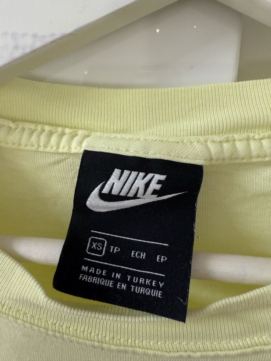 Nike Kleider: Nike Kleid Shirt XS – Gebraucht aus Sempach von adnil12 1