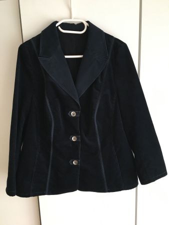 Leichtes modernes Cord-Kostüm in blau