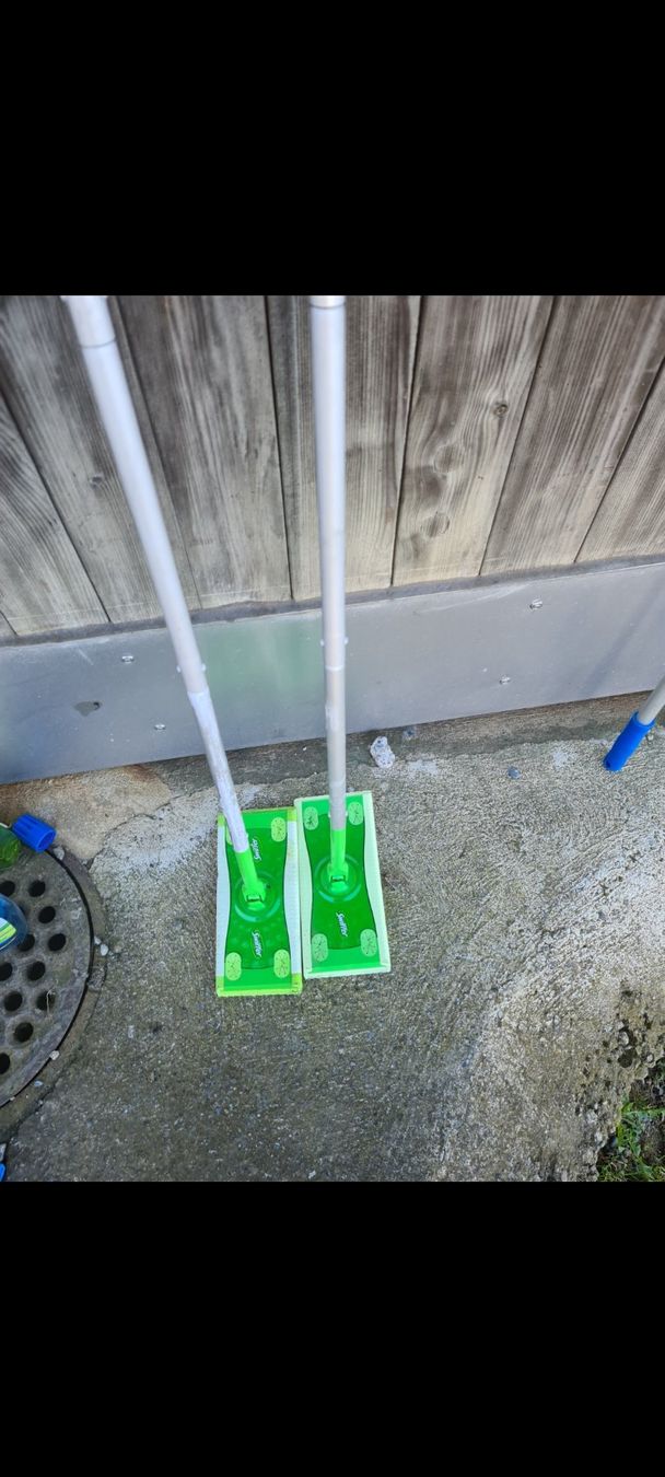 Swiffer Altro in Apparecchi per la pulizia: 2 Swiffer – Usato da Niederlenz venduto da DaveDasWahnsinn