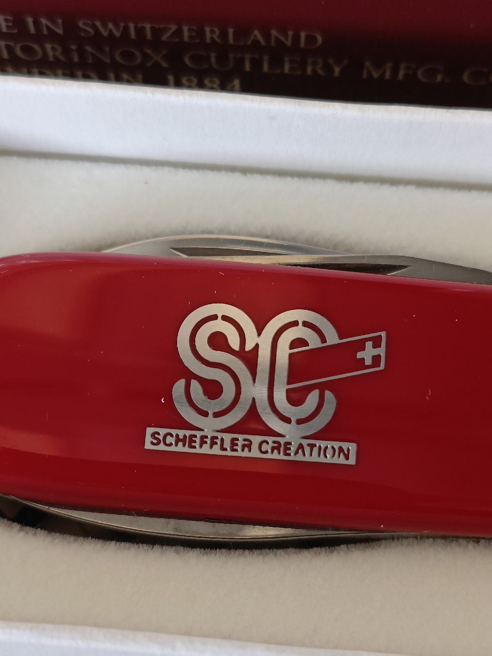 Victorinox Coltelli tascabile: Sackmesser Victorinox / Scheffler Creation mit Verpackung  – Nuovo (secondo la descrizione) da Brugg AG venduto da Ente015 1