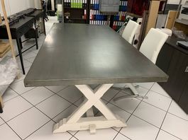 Magnifique table en zinc, Maisons du Monde