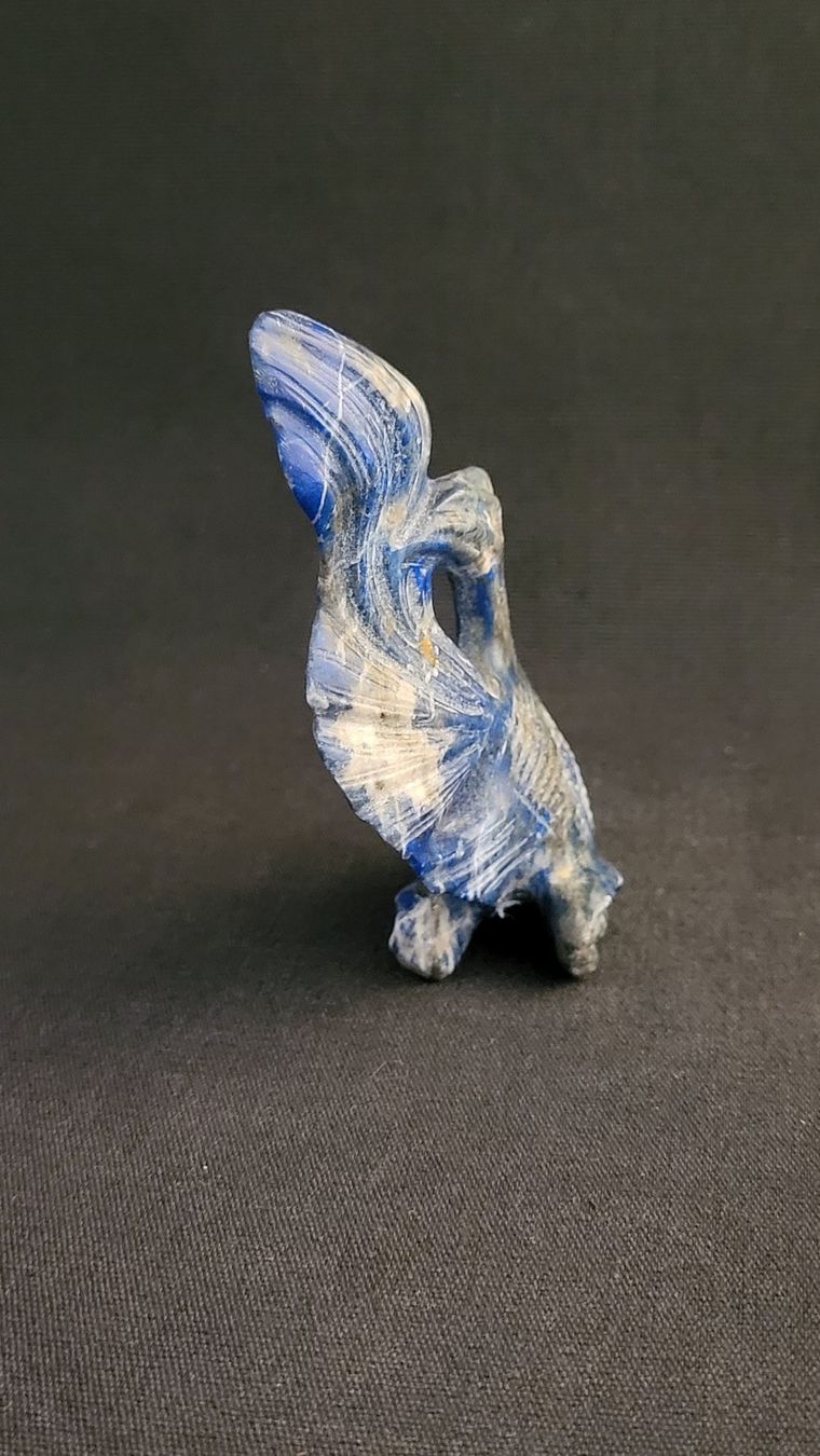 Statuette: Handgeschnitzter Sodalith-Goldfisch – Usato da Basel venduto da spinne02 4