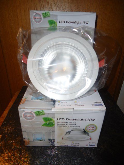 Lustres & lampes de plafonds: 2-LED Downlight 11W Deckenbeleuchtung – Neuf (Voir description) à Zürich par liquidation-cobra