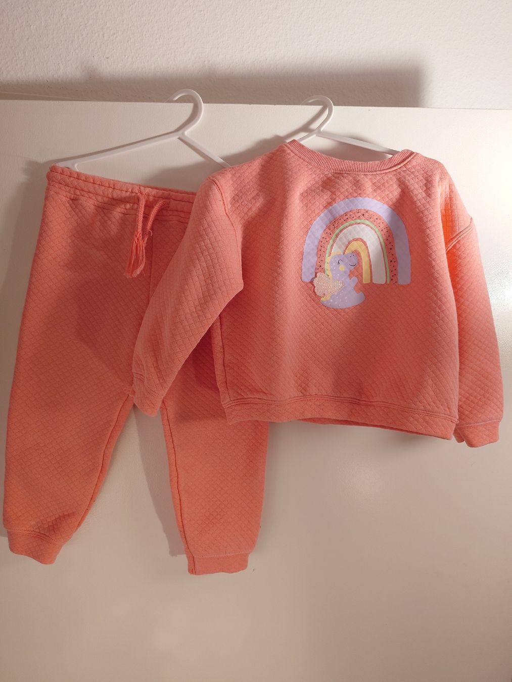 Kleiderpakete & -sets: Mädchen Set Pullover und Hose, Grösse 98/104 – Neu (gemäss Beschreibung) aus Uster von snowy_6