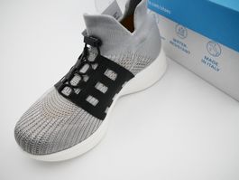 UYN FREE FLOW METAL TUNE, SILVER/GREY, GR. 36