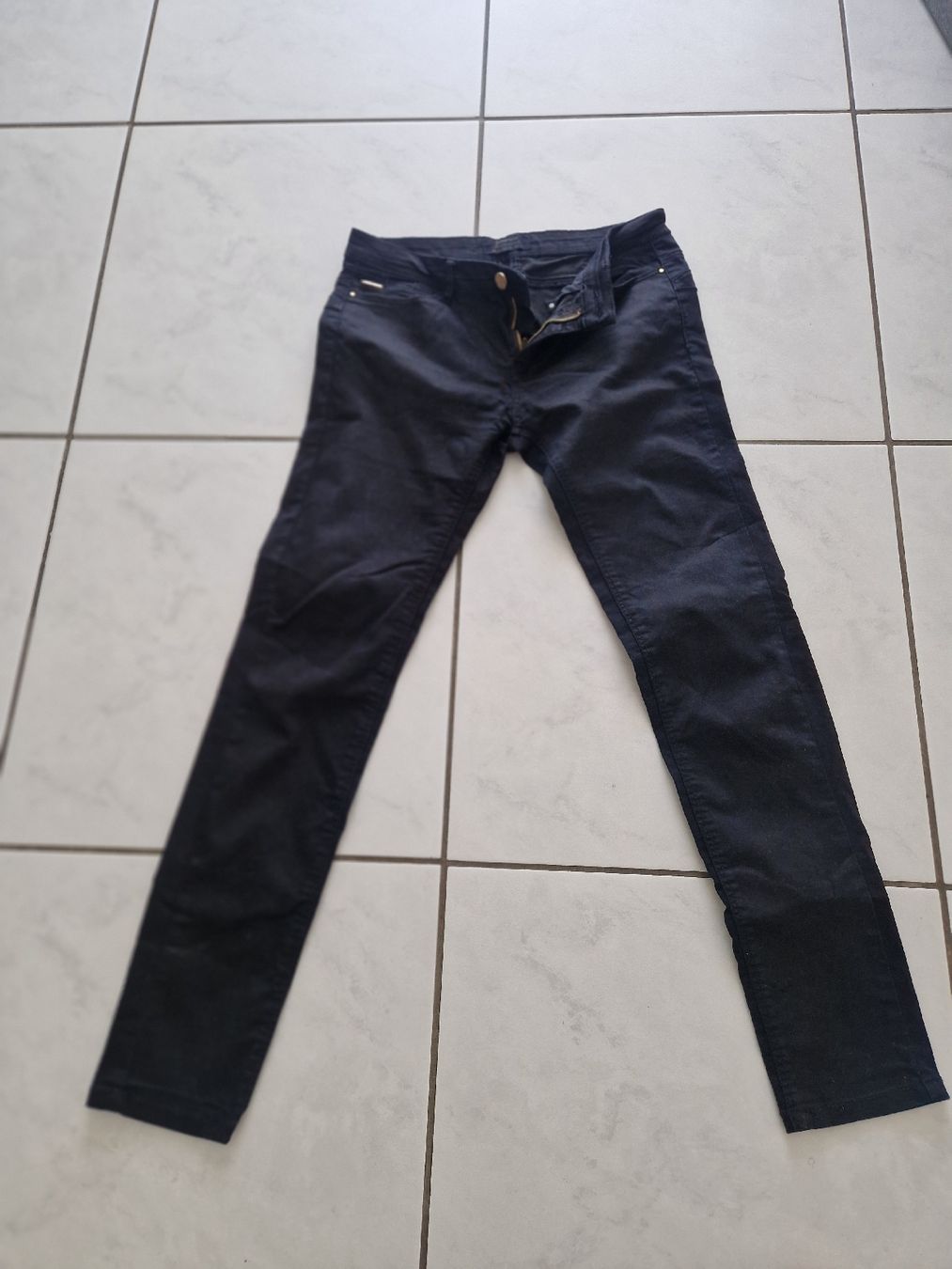 Stradivarius Jeans: Jeans Stradivarius Damen  – Gebraucht aus Bassersdorf von DonSolo