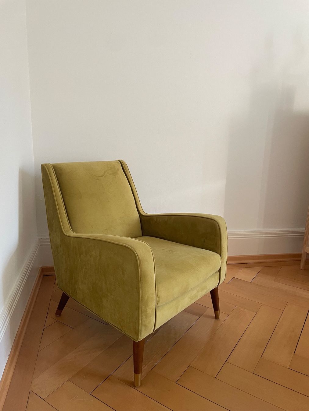 La Redoute Poltrone: Ockerfarbener Sessel in Samtoptik – Usato da Zürich venduto da viv_2tfj 1