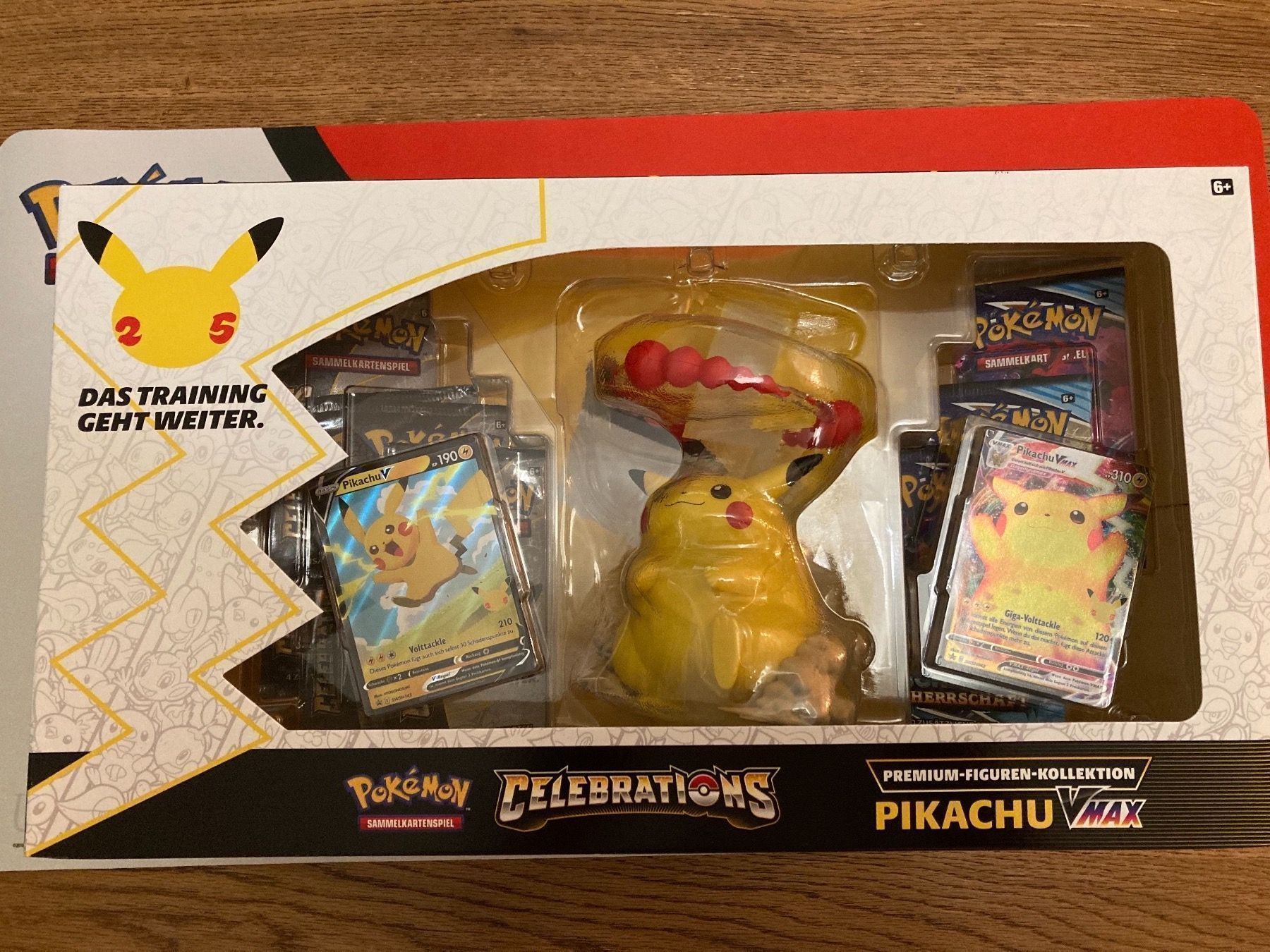 Pokémon Cartes à collectionner: Pokemon Celebrations Pikachu Vmax DE – Neuf avec emballage d'origine à Küssnacht am Rigi par Ebikoner 1