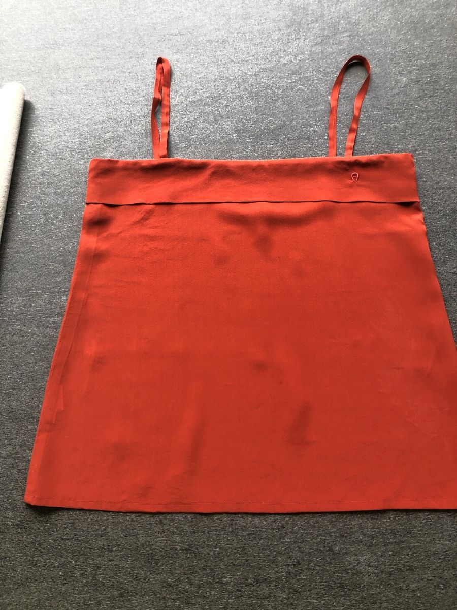 Aigner Top: Aigner Top, Grösse 34, schönes rot – Usato da Solothurn venduto da Congela