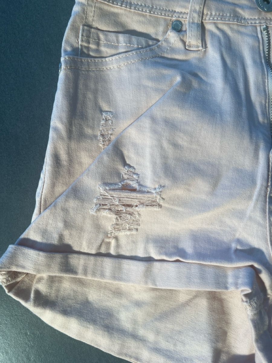Pantaloni: Rose Sommer-Shorts, destroyed Look, Grösse S – Usato da Fulenbach venduto da F8 1