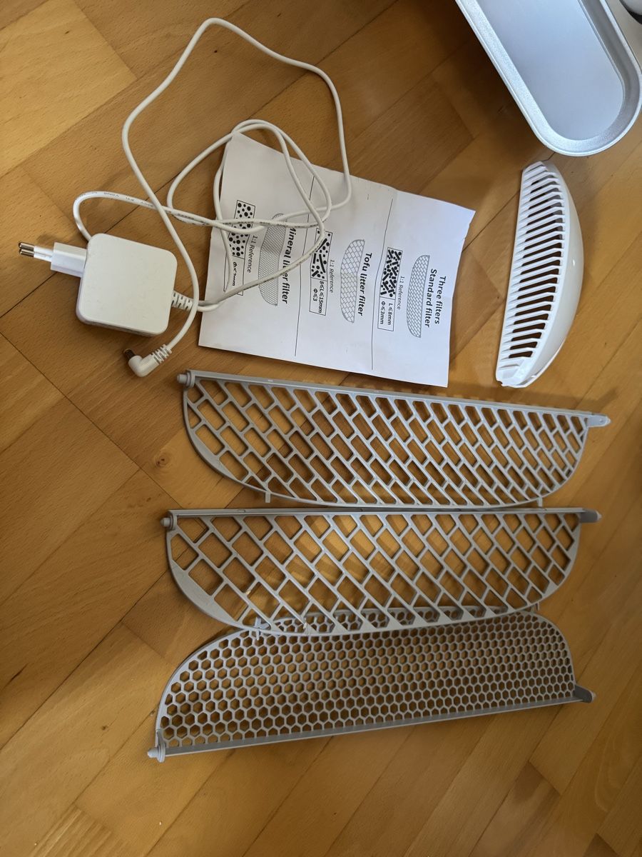 Gattaiole: Selbstreinigende Katzentoilette – Usato da Eschlikon TG venduto da little.dove 8