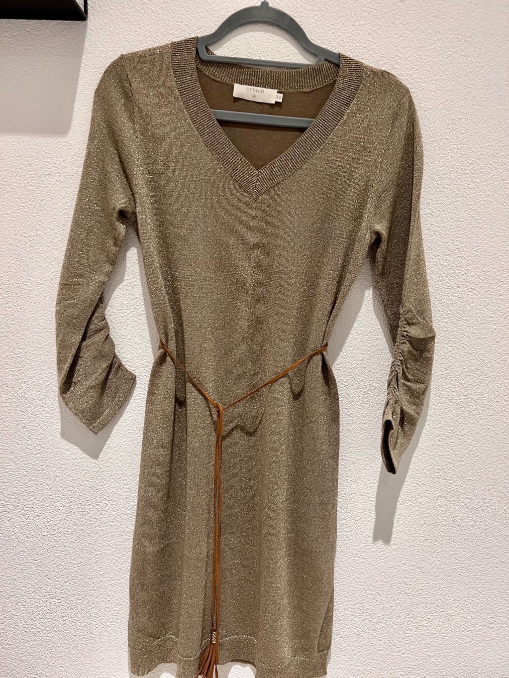 Vestiti: Bellissimo Vestito – Nuovo (secondo la descrizione) da Bellinzona venduto da bul_mvy5 3