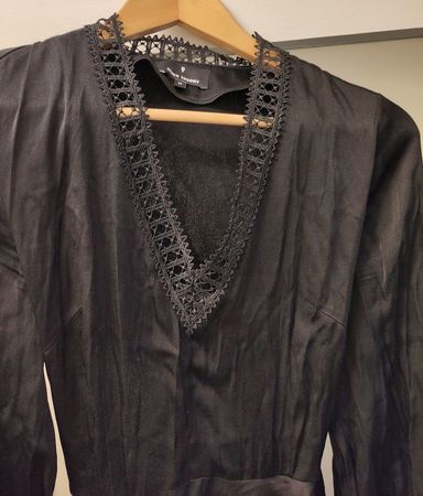 Schwarzes Kleid mit Rückenausschnitt (Other Theory), Gr. M