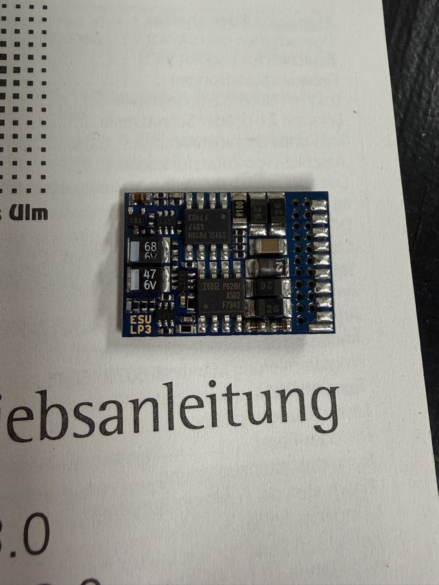 Esu Modelleisenbahnen: ESU Digital Decoder LokPilot V3.0 – Gebraucht aus Granges VS von alci95 2
