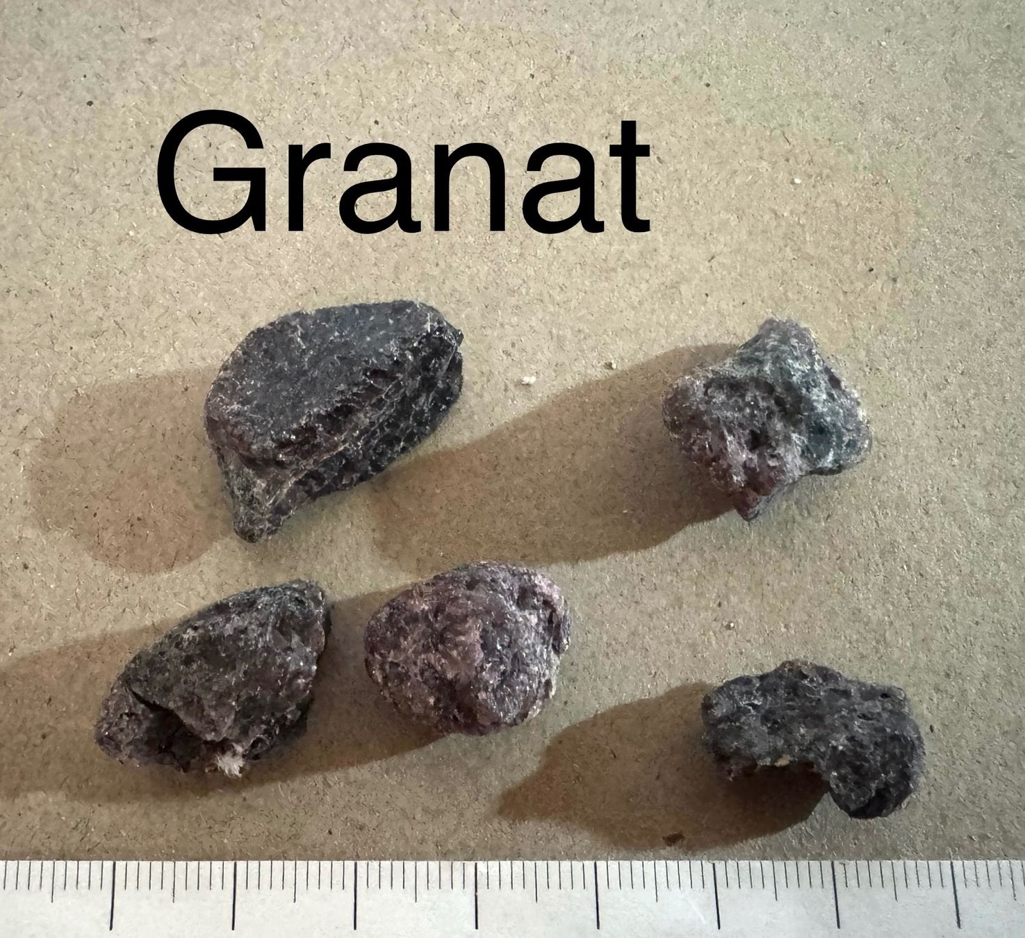 Minerali & Pietre curative: GRANAT aus Madagaskar     Rohstein        unbehandelt – Nuovo e nell'imballaggio originale da Leuggern venduto da gemshow
